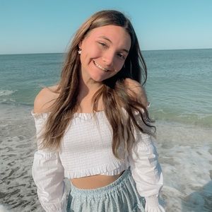 Meet your Posher, Lexis